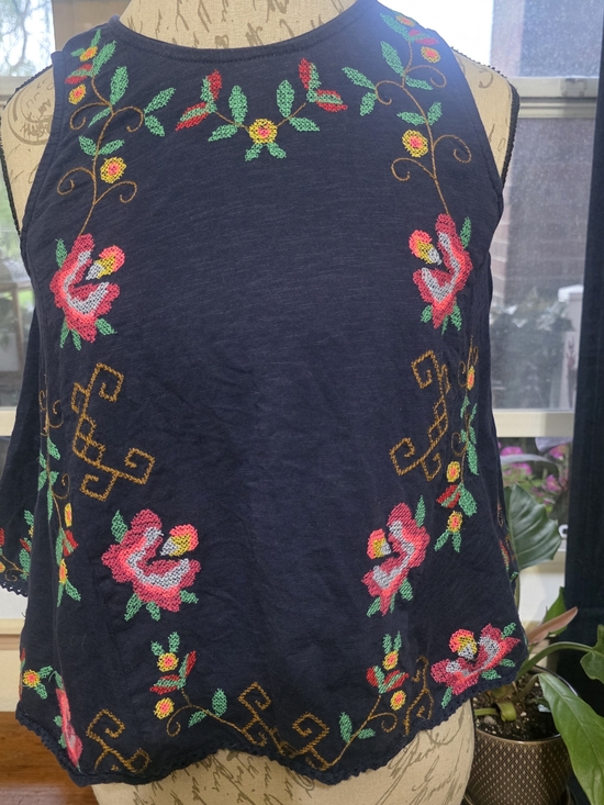 Free People Tops - Free People Navy Embroidered Floral Tank